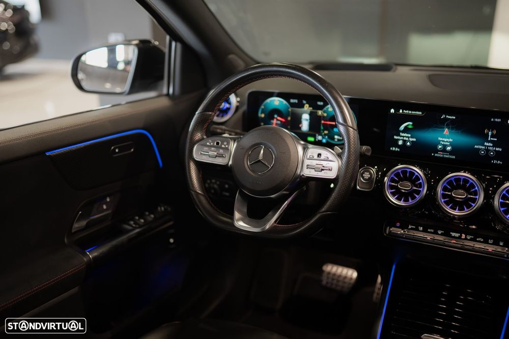 Mercedes-Benz GLA 250 e 8G-DCT AMG Line - 38