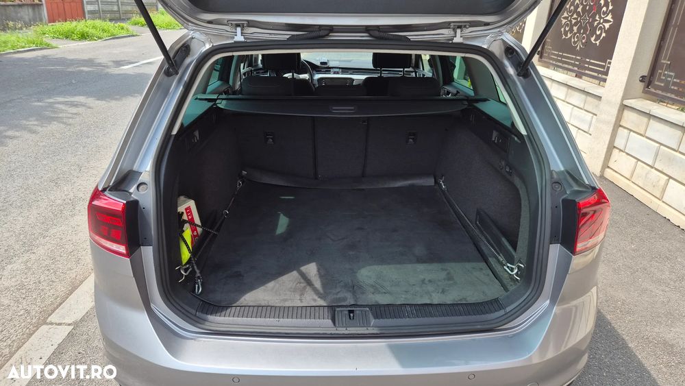 Volkswagen Passat - 14
