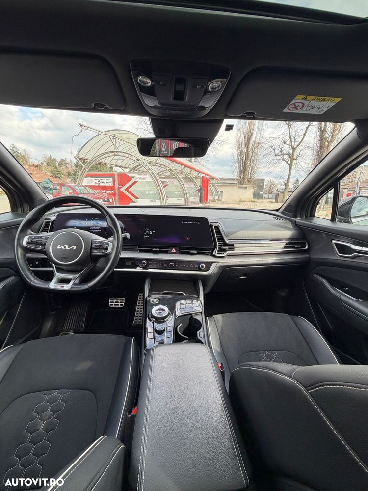 Kia Sportage 2.0 CRDI AWD Eco-Dynamics+ (48V M-H) Aut. GT LINE - 9