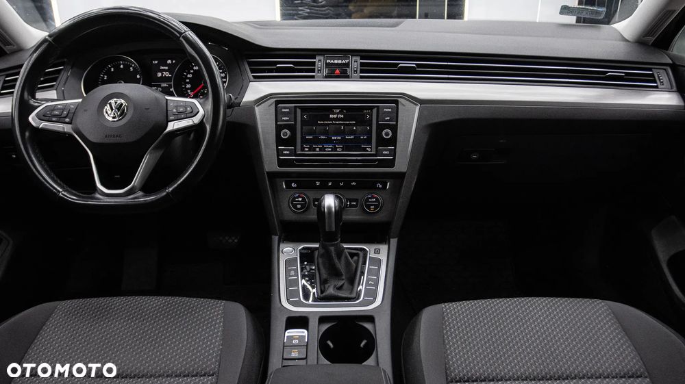 Volkswagen Passat 1.5 TSI EVO Essence DSG - 9