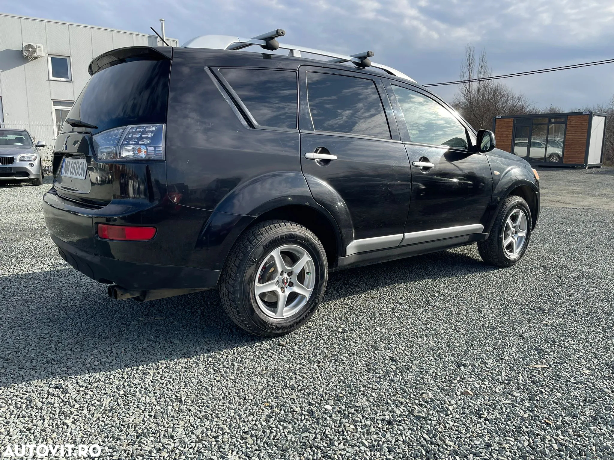 Mitsubishi Outlander 2.2 DI-D NAVI Instyle - 16