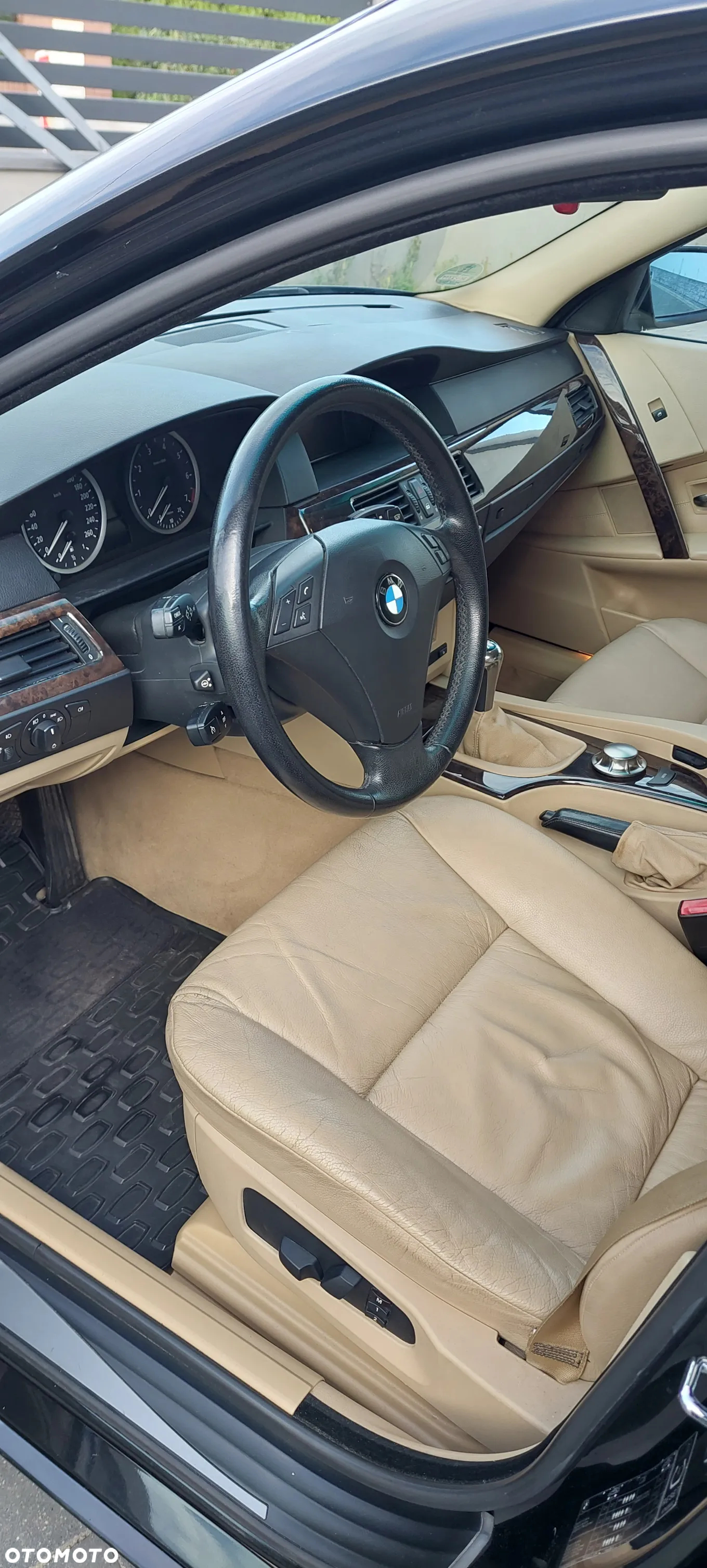 BMW Seria 5 530i - 27