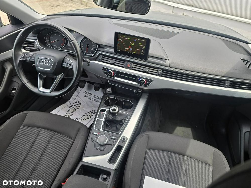 Audi A4 Limousine - 16