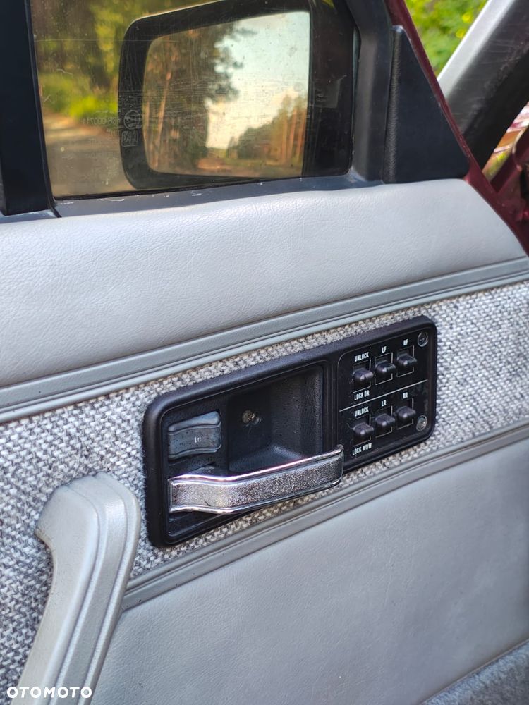 Jeep Cherokee - 28