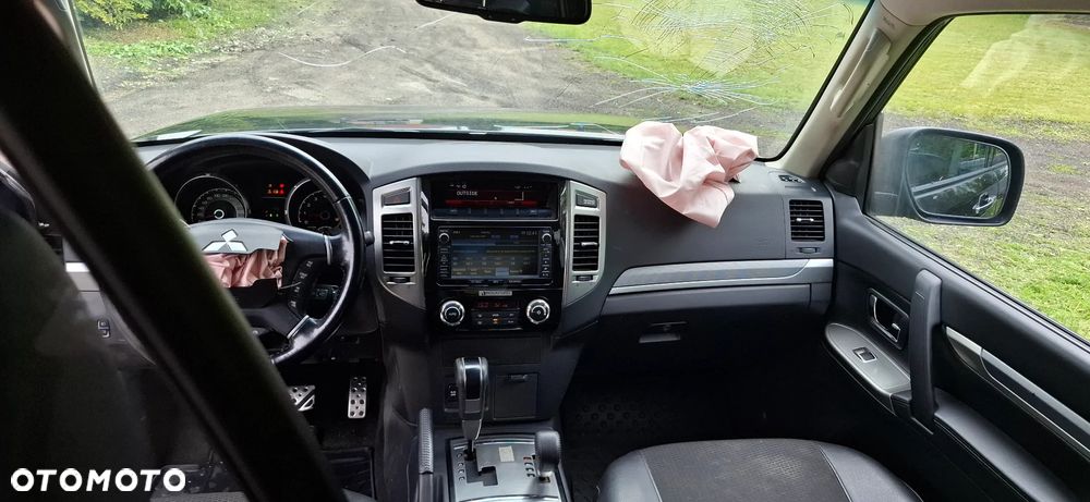 Mitsubishi Pajero 3.2 DI-D Automatik Instyle - 13