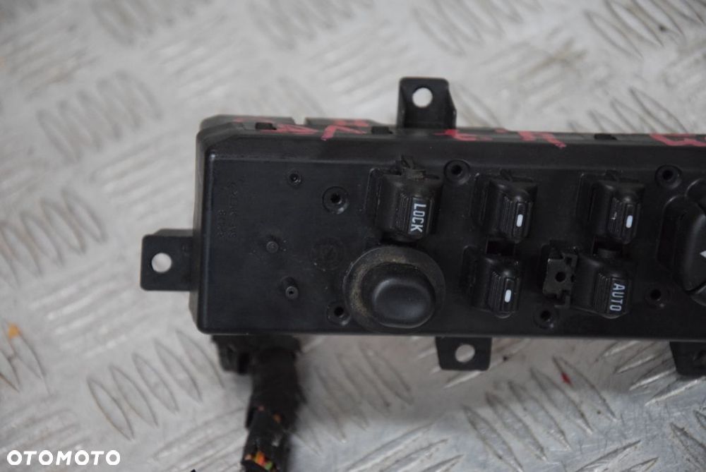JEEP GRAND CHEROKEE WJ PRZEŁĄCZNIK PRZEŁĄCZNIKI PANEL PANELE  SZYB KPL. - 3
