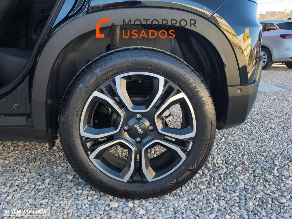 Jeep Avenger 1.2 e-Hybrid Summit DCT - 11