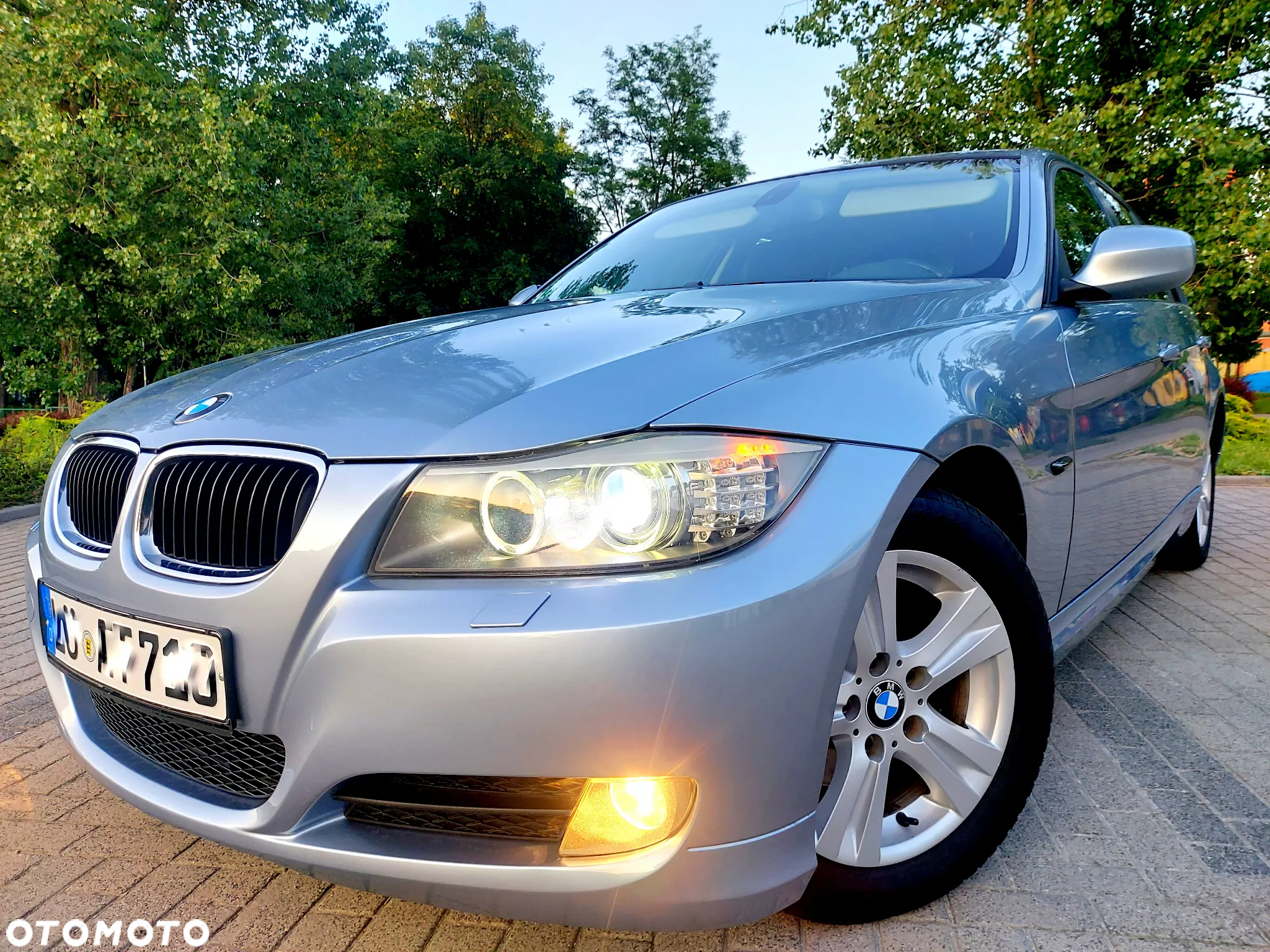 BMW Seria 3 318i - 8