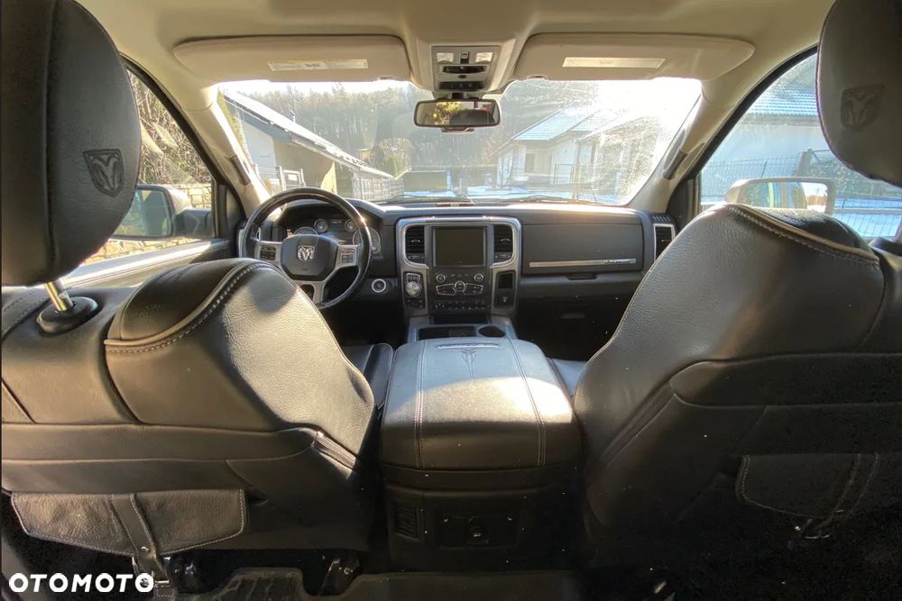 Dodge RAM 5.7 4x4 - 8