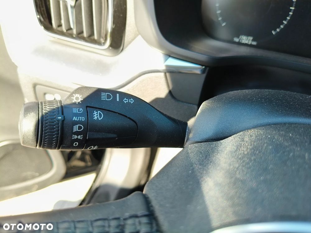 Volvo XC 60 T5 AWD Momentum - 18
