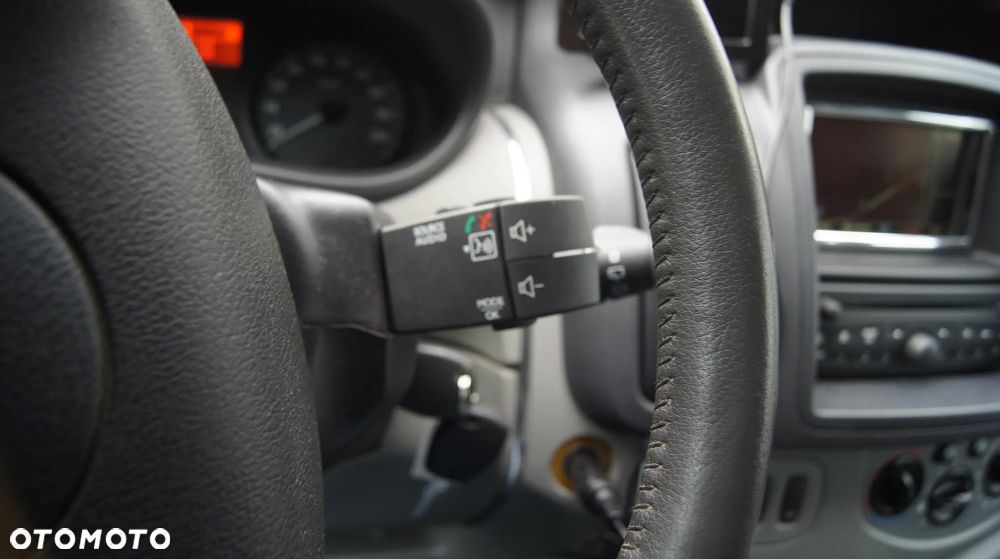 Opel Vivaro L2H1 Easytronic - 23