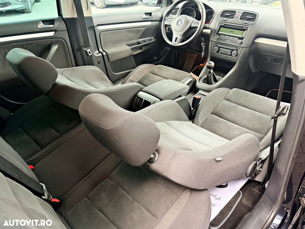 Volkswagen Golf - 8