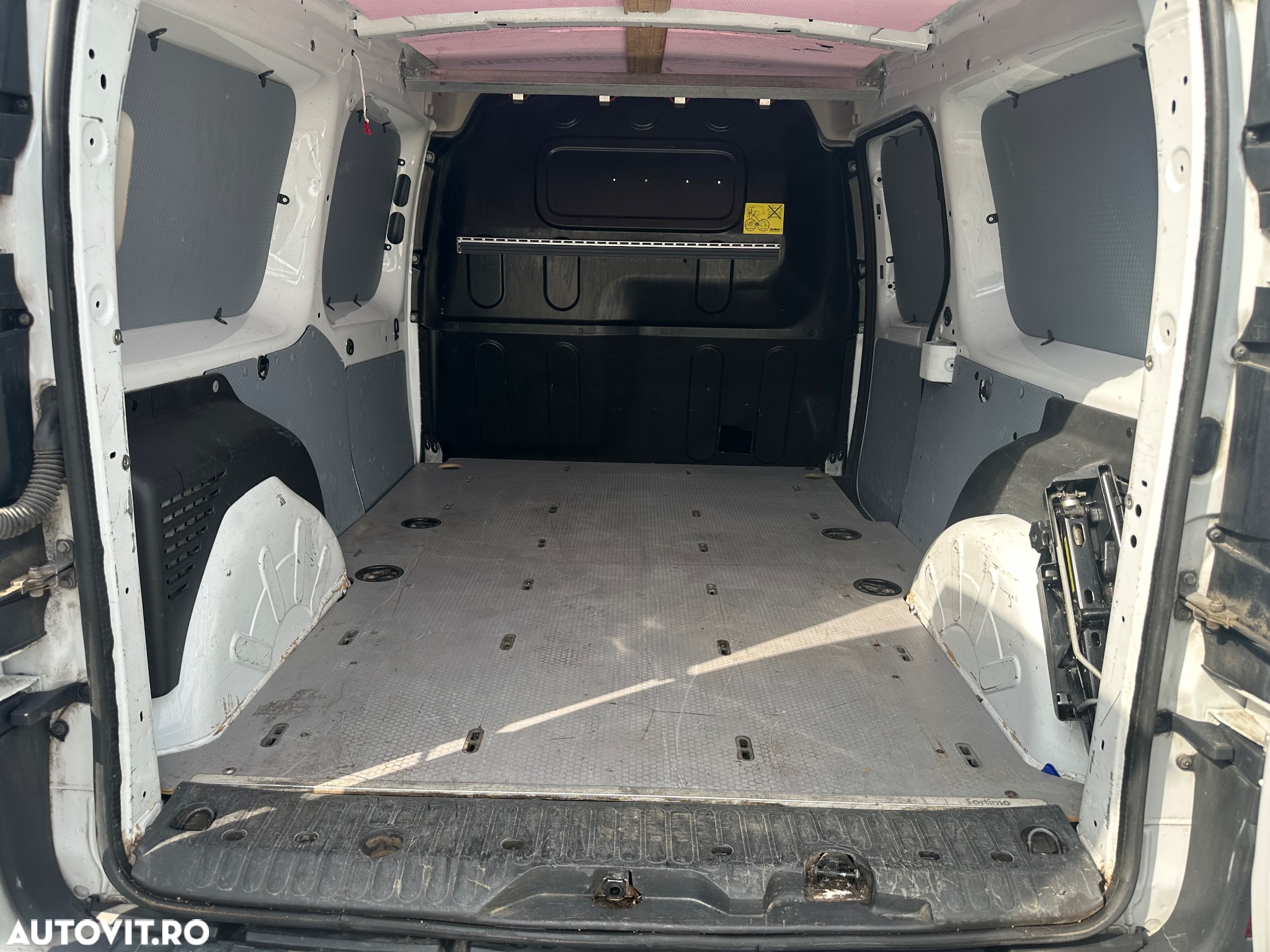 Renault Kangoo - 8