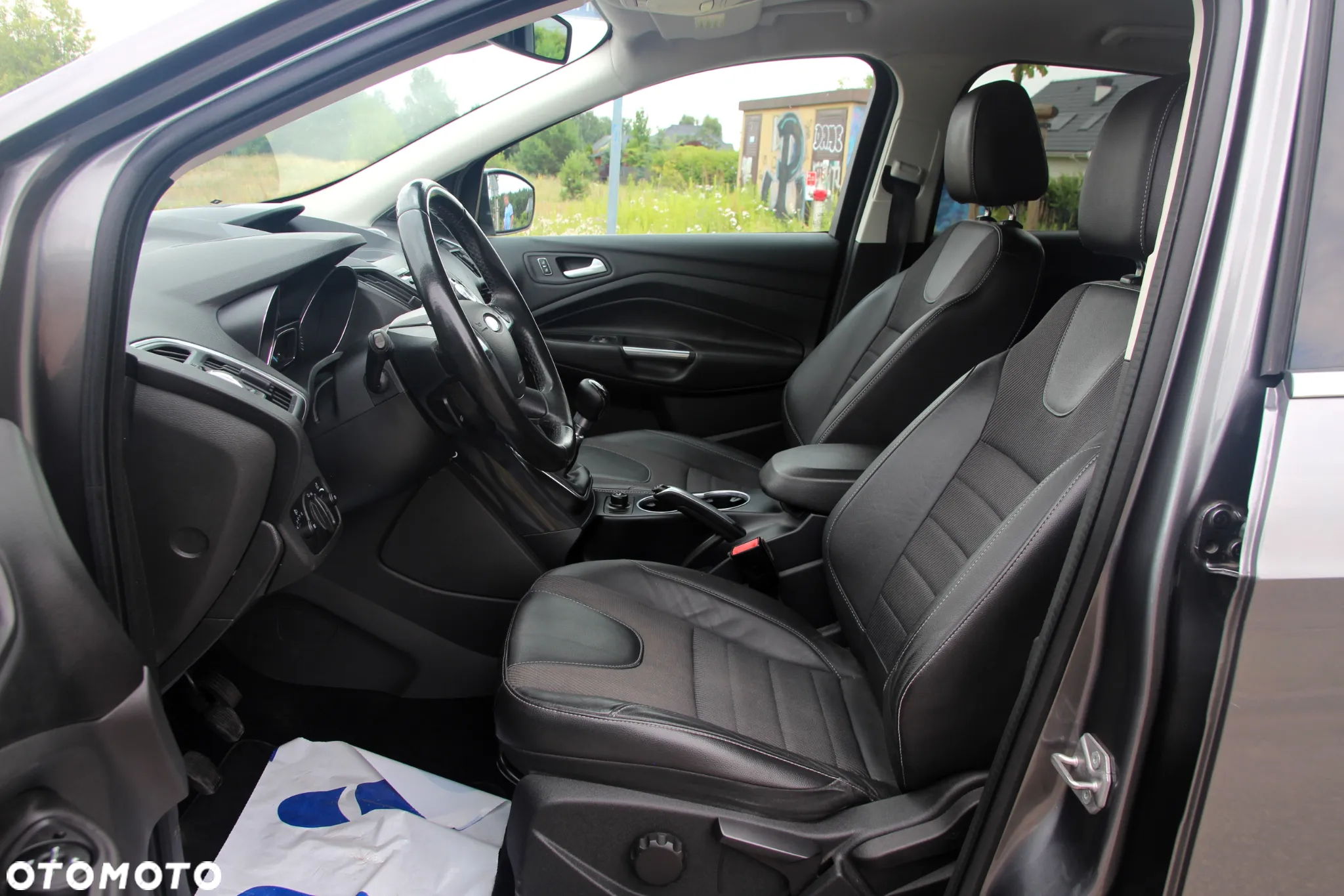 Ford Kuga 2.0 TDCi 4x4 Titanium - 23