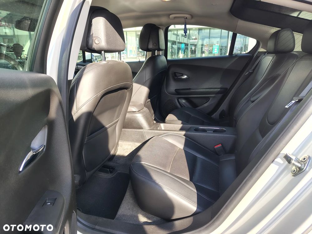Opel Ampera - 9