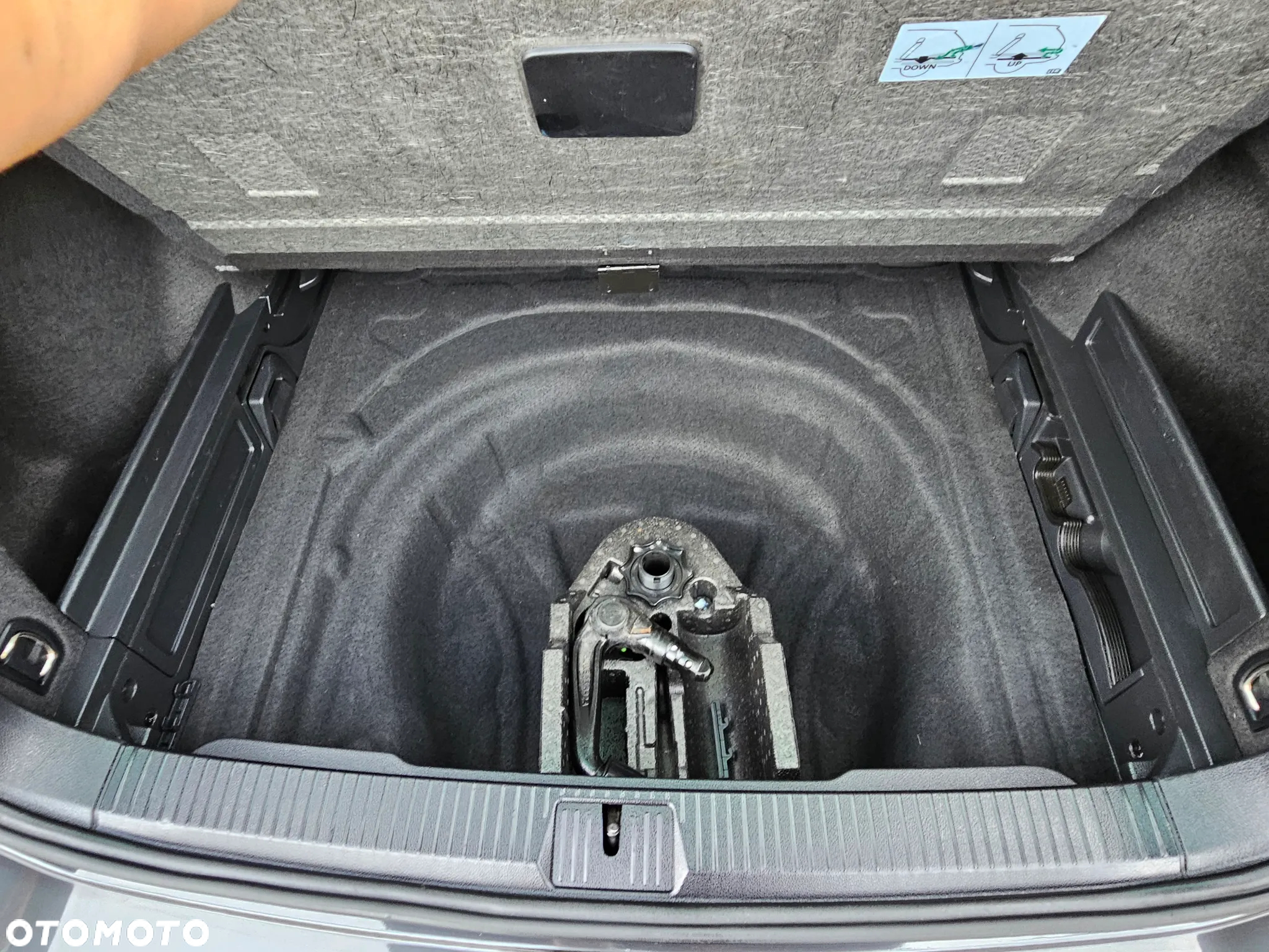 Volkswagen Passat - 26