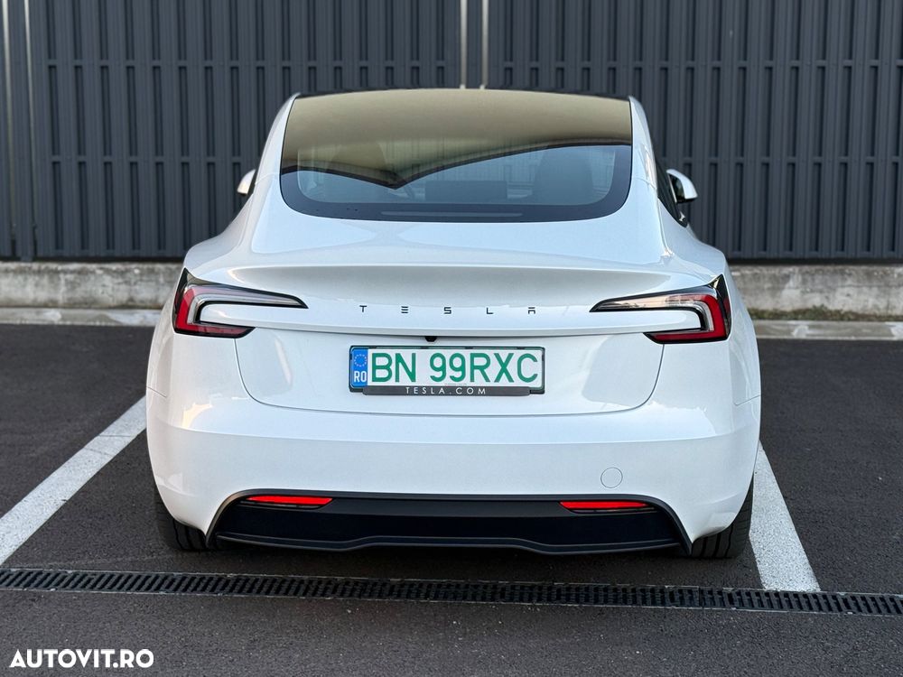 Tesla Model 3 - 2