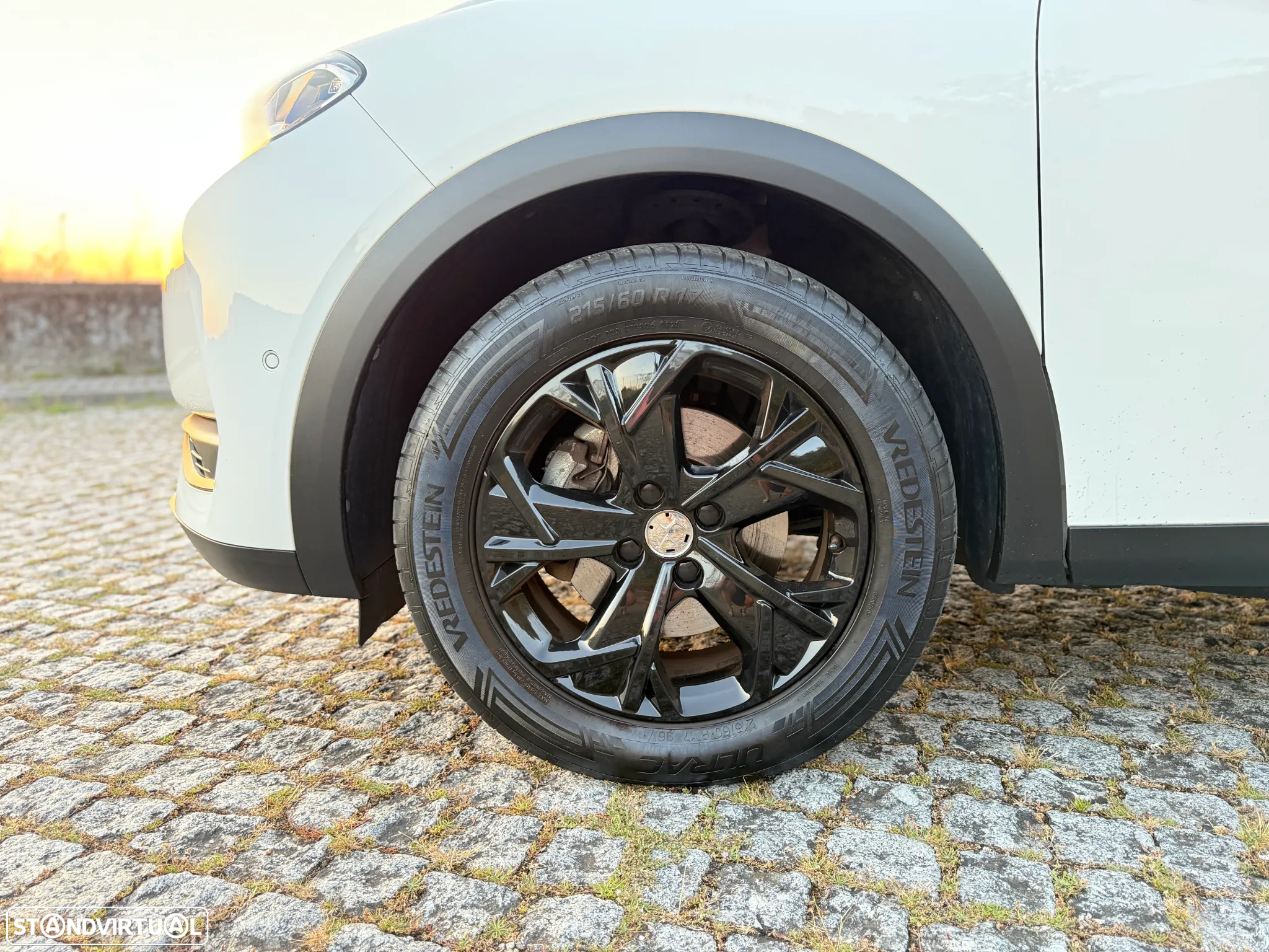 DS DS3 Crossback E-TENSE PERFORMANCE LINE - 22