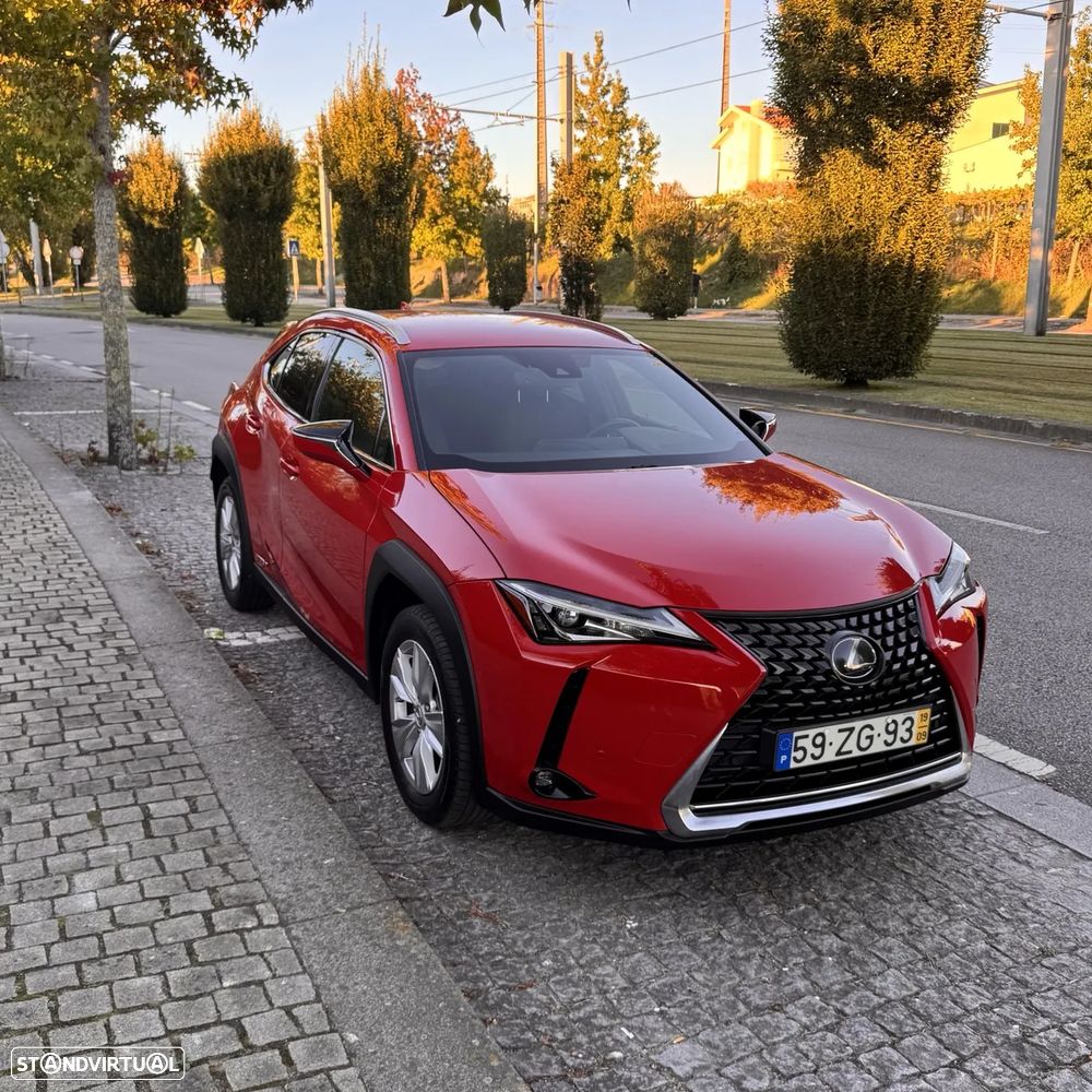 Lexus UX 250h Business - 1