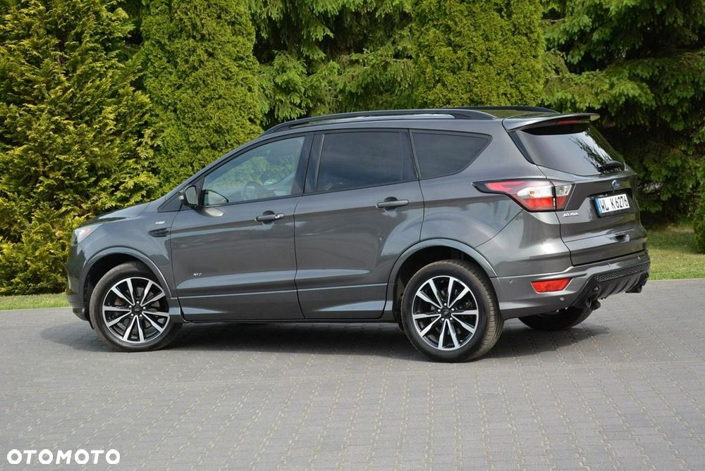 Ford Kuga 2.0 TDCi 4x4 ST-Line - 10