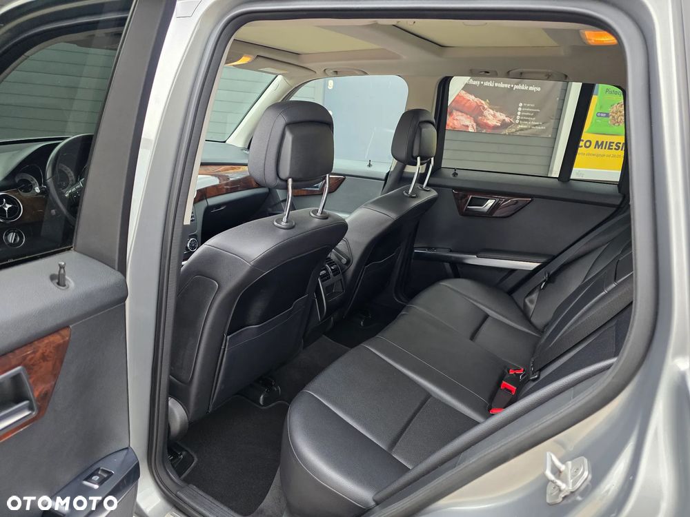 Mercedes-Benz GLK 350 4-Matic - 8