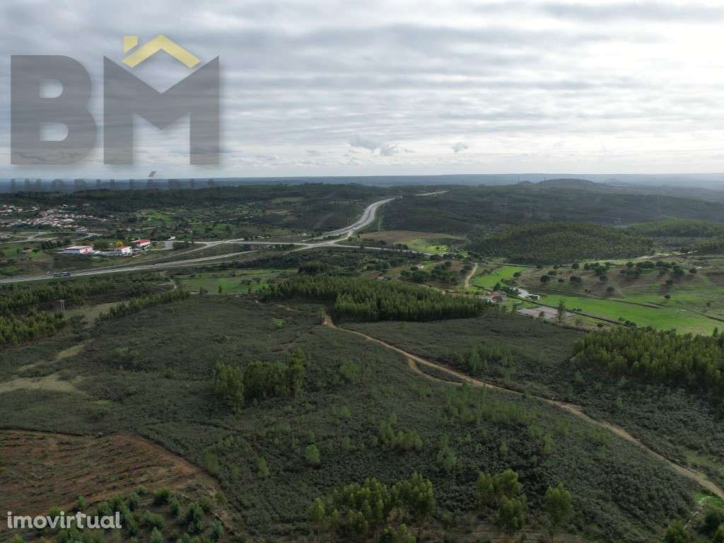 Terreno rústico de 1.58hectares - Grande imagem: 4/5
