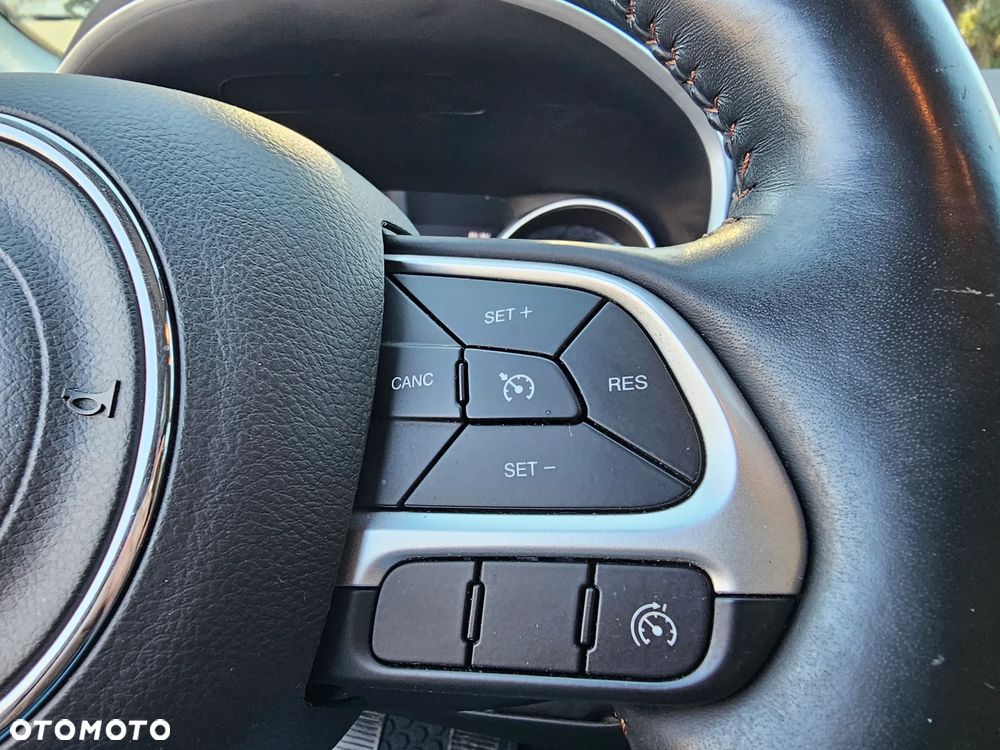 Jeep Compass 1.4 MultiAir Longitude - 30