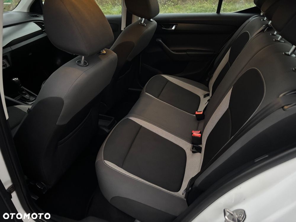Skoda Fabia 1.0 TSI DSG Ambition - 24