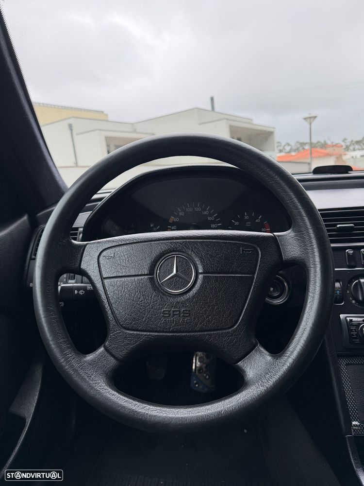Mercedes-Benz C 200 - 8