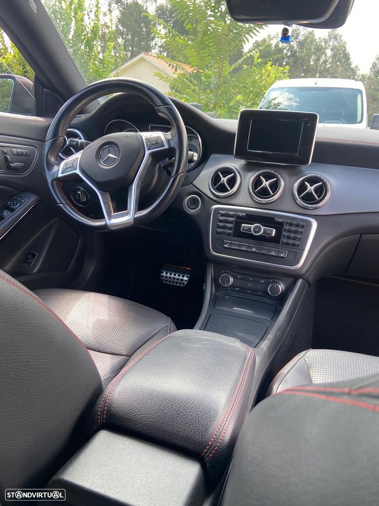 Mercedes-Benz CLA 220 CDI 7G-DCT AMG Line - 11
