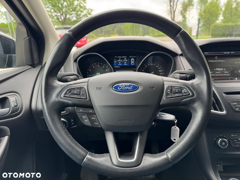Ford Focus 1.0 EcoBoost Titanium - 28