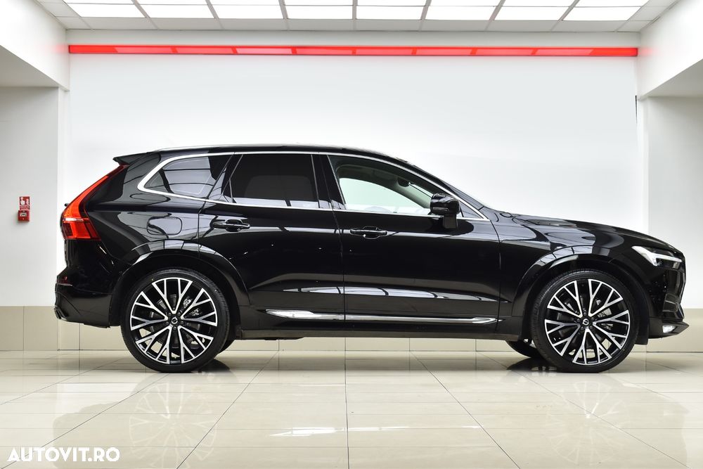 Volvo XC 60 D5 AWD Momentum - 4
