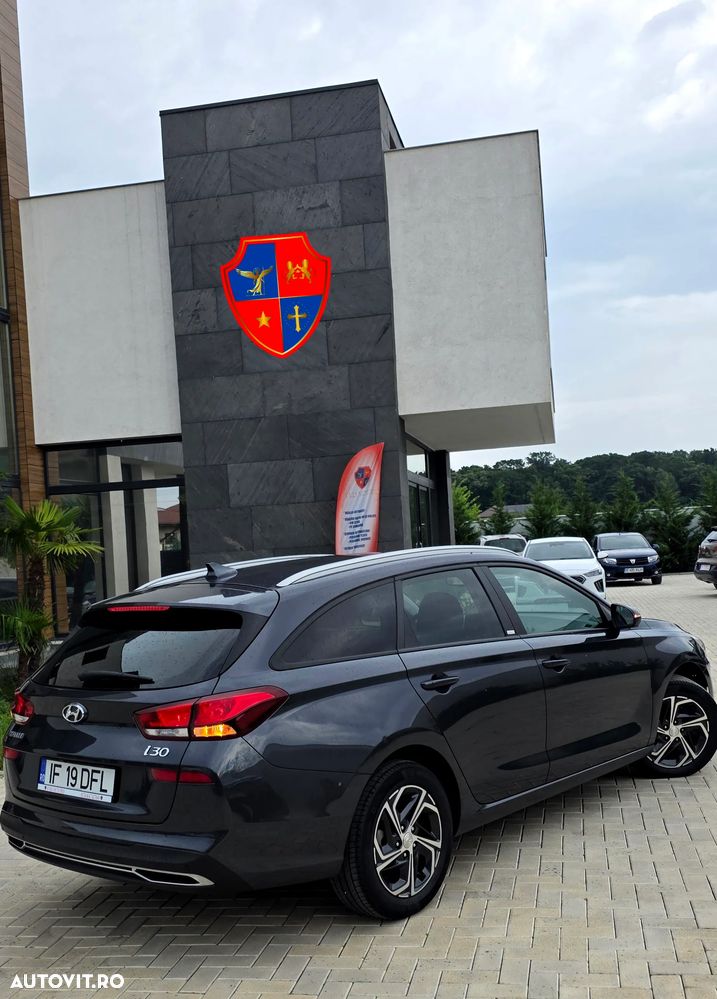 Hyundai i30 1.6 CRDI DCT Trend - 8