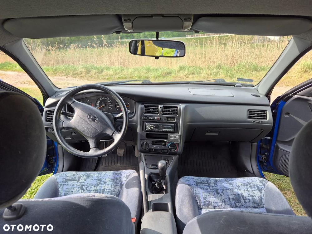 Toyota Carina 1.8 - 9