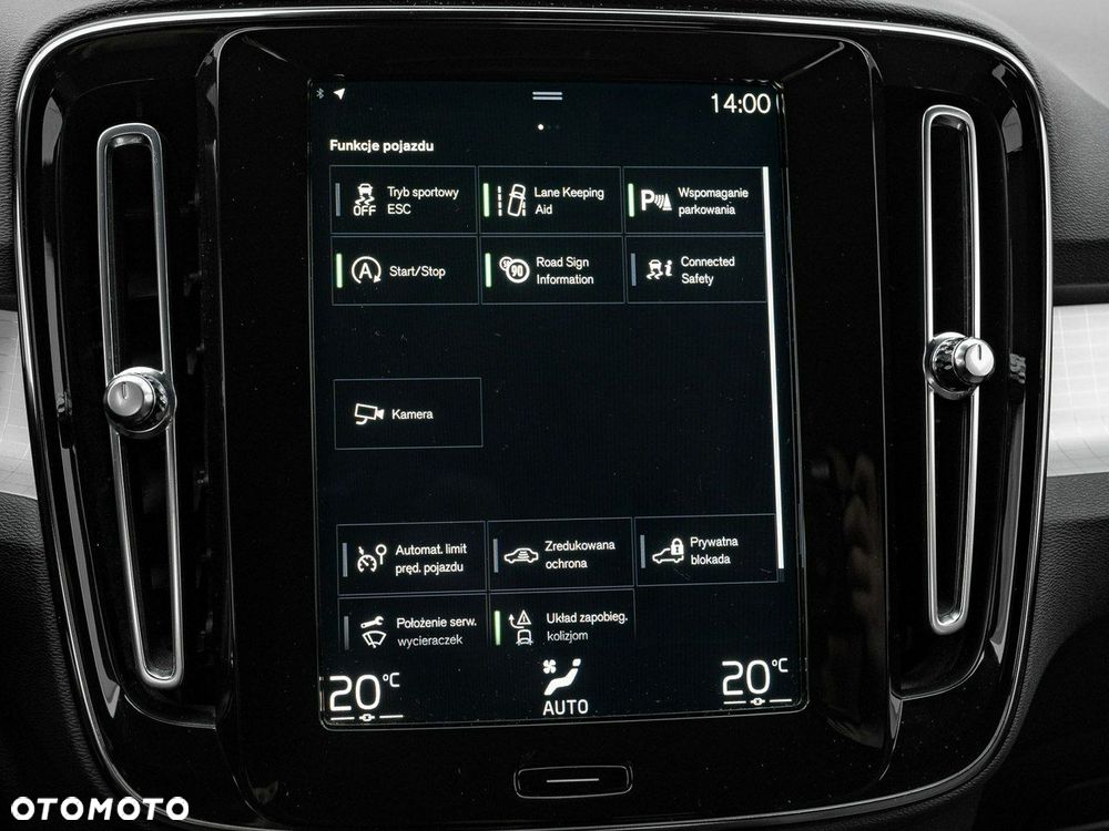 Volvo XC 40 T3 Momentum Pro - 22