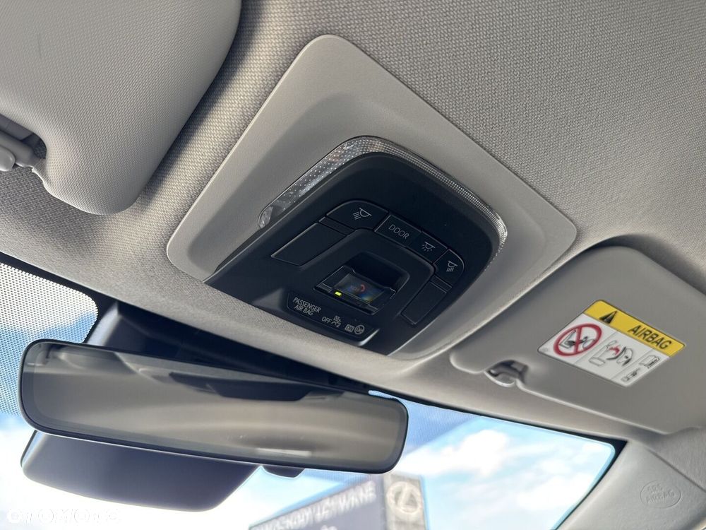Toyota Corolla 1.8 Hybrid Comfort - 26
