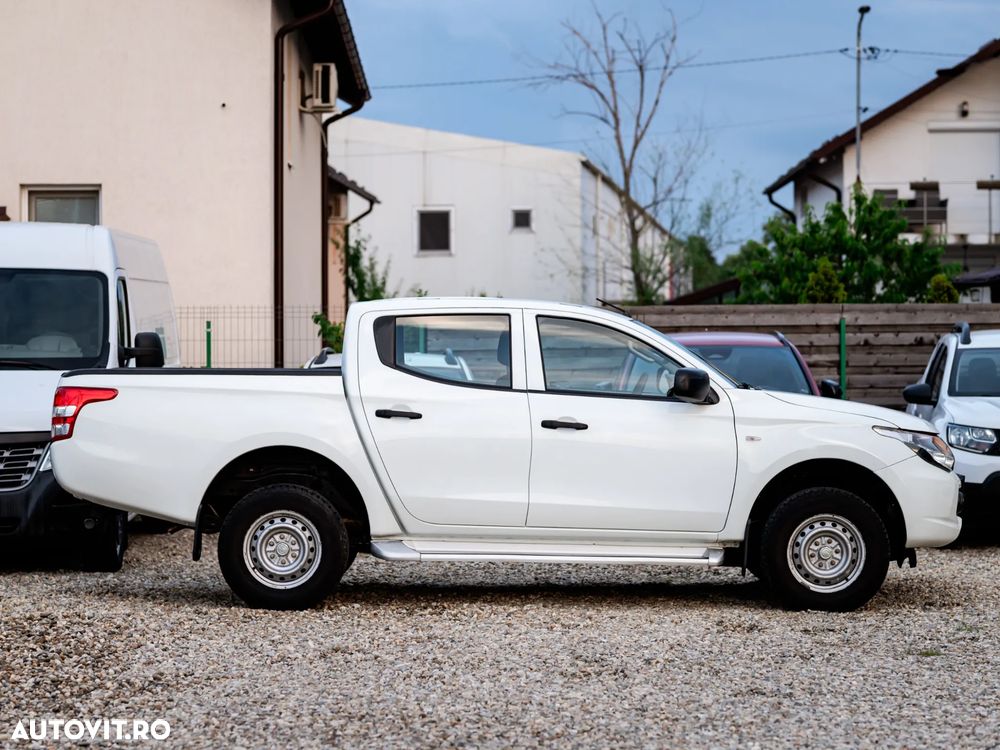 Mitsubishi L200 Double Cab M/T Intense - 18
