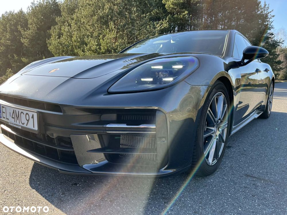 Porsche Panamera - 25