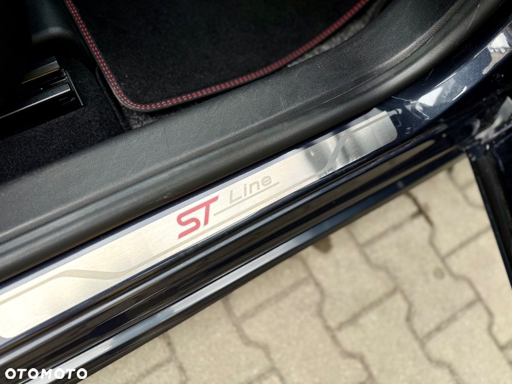 Ford Focus 1.0 EcoBoost Hybrid ST-LINE STYLE - 29