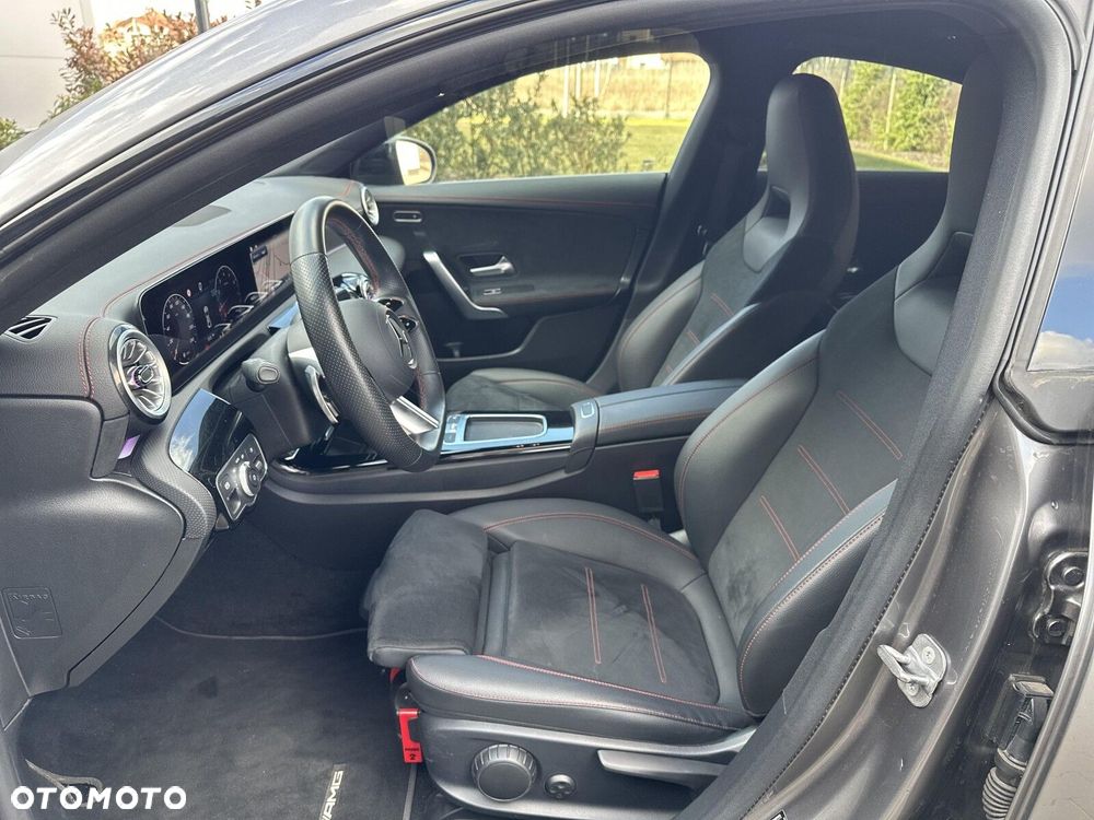 Mercedes-Benz CLA 200 AMG Line 7G-DCT - 14