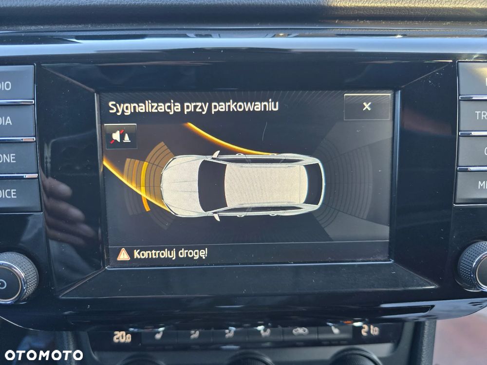 Skoda Superb 2.0 TDI DSG Ambition - 27