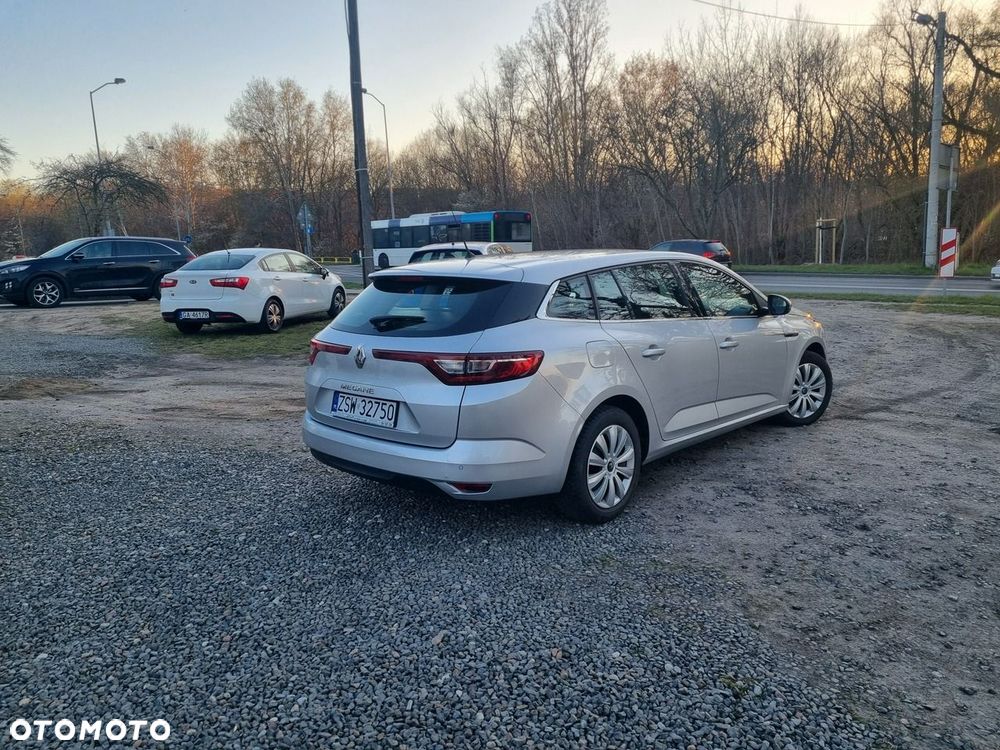 Renault Megane 2018 photo 5