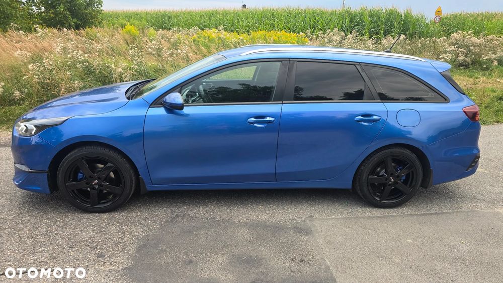 Kia Ceed 1.4 L - 5
