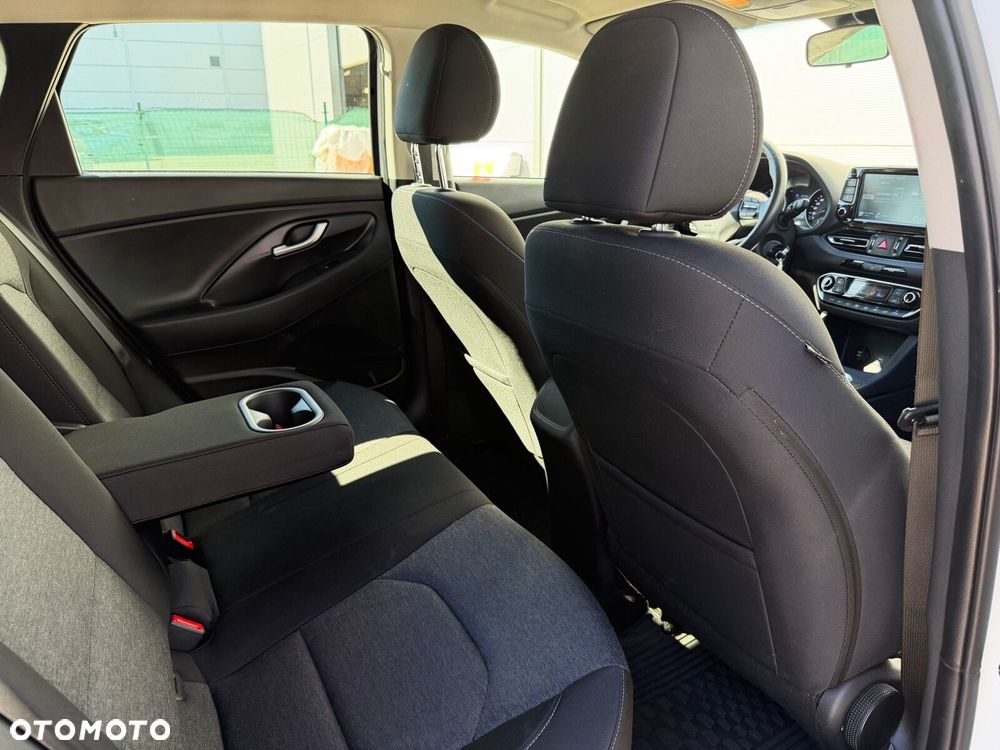 Hyundai i30 1.5 T-GDI 48V Smart - 29