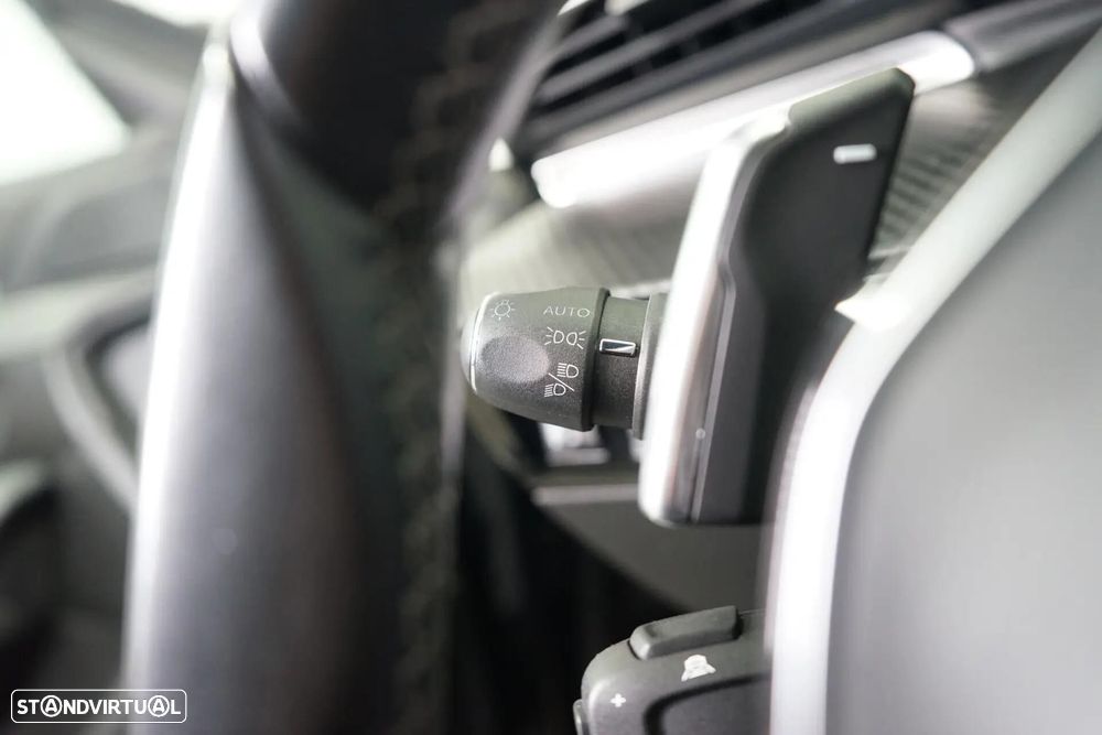 Peugeot 508 1.6 Hybrid Allure e-EAT8 - 25