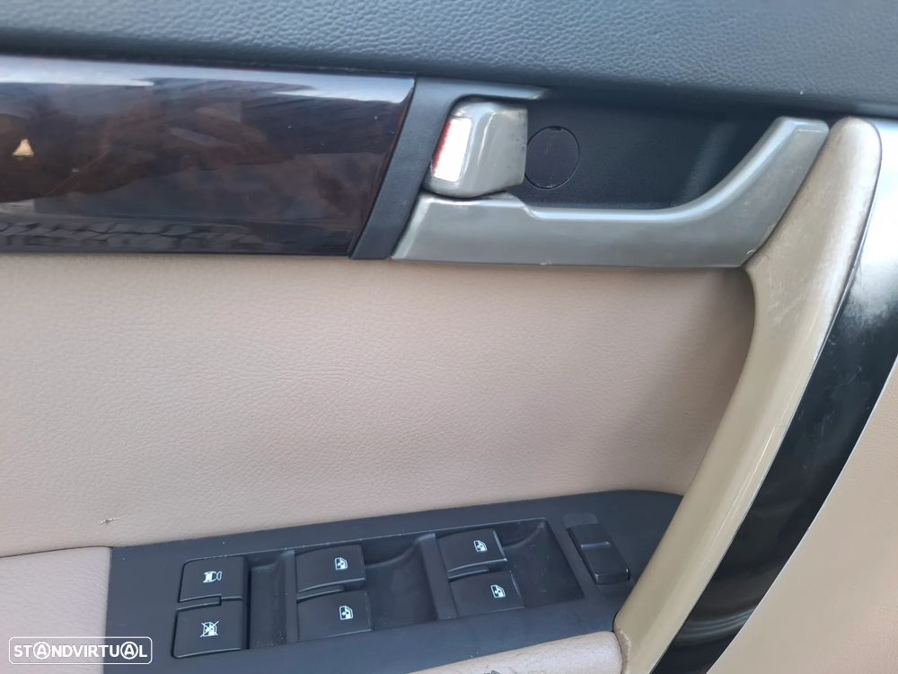 Chevrolet Captiva 2.0 VCDi LT 7L - 20