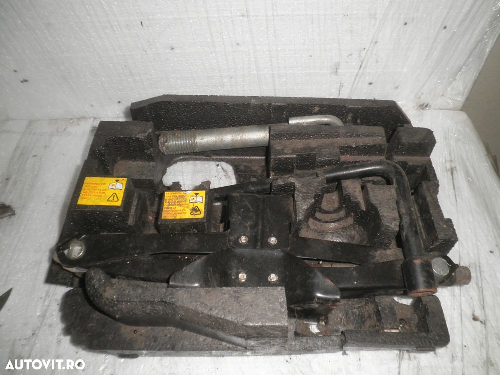 Kit pana / cric Renault Master 3, Opel Movano 995016133R