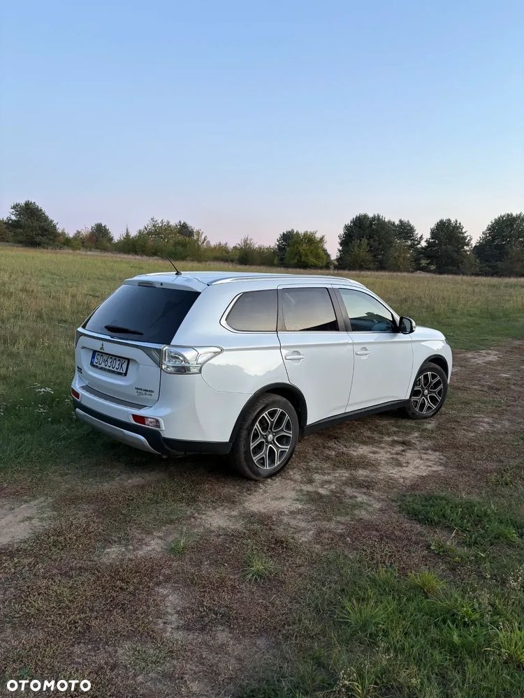 Mitsubishi Outlander - 6