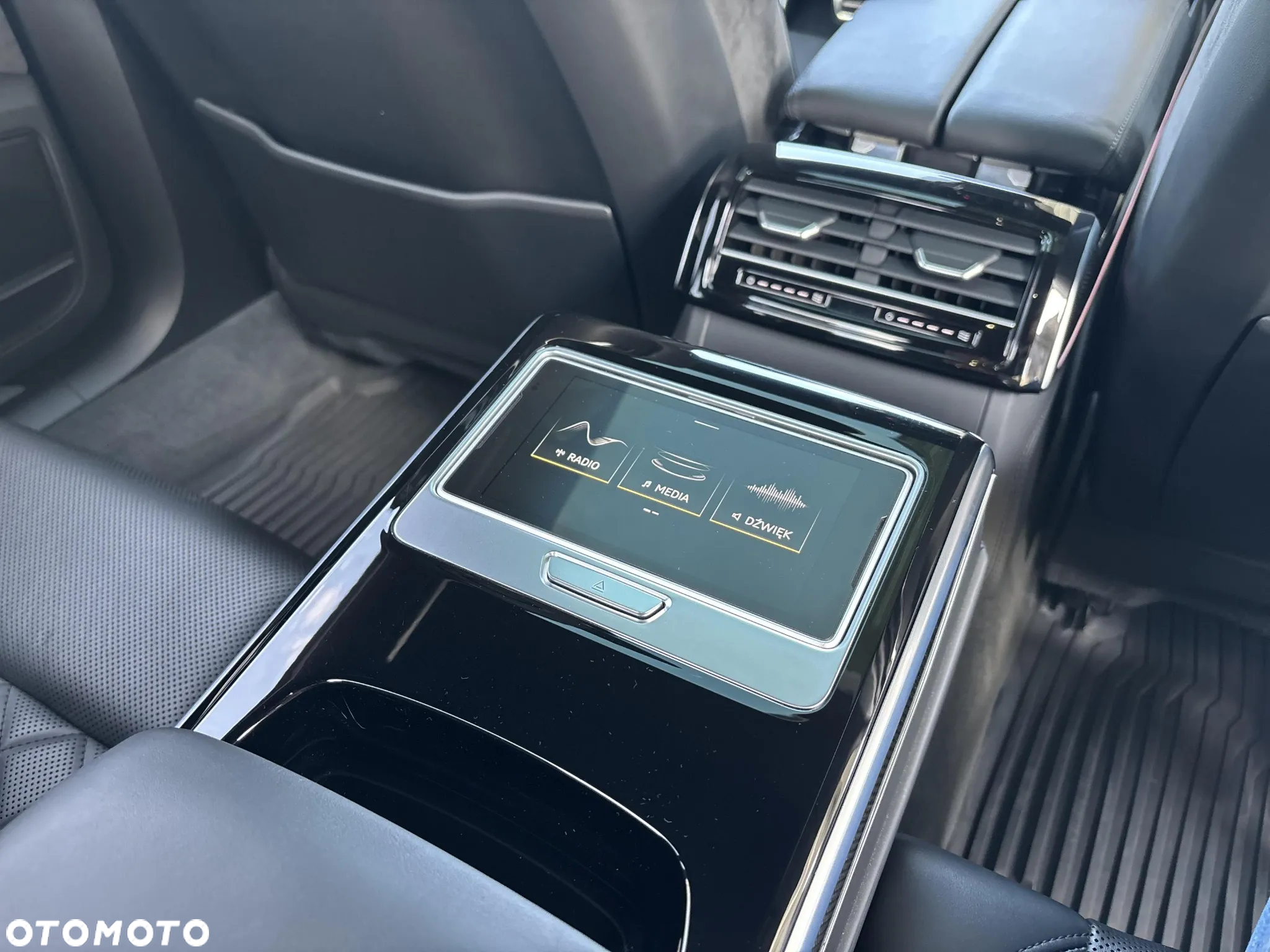 Audi S8 - 19