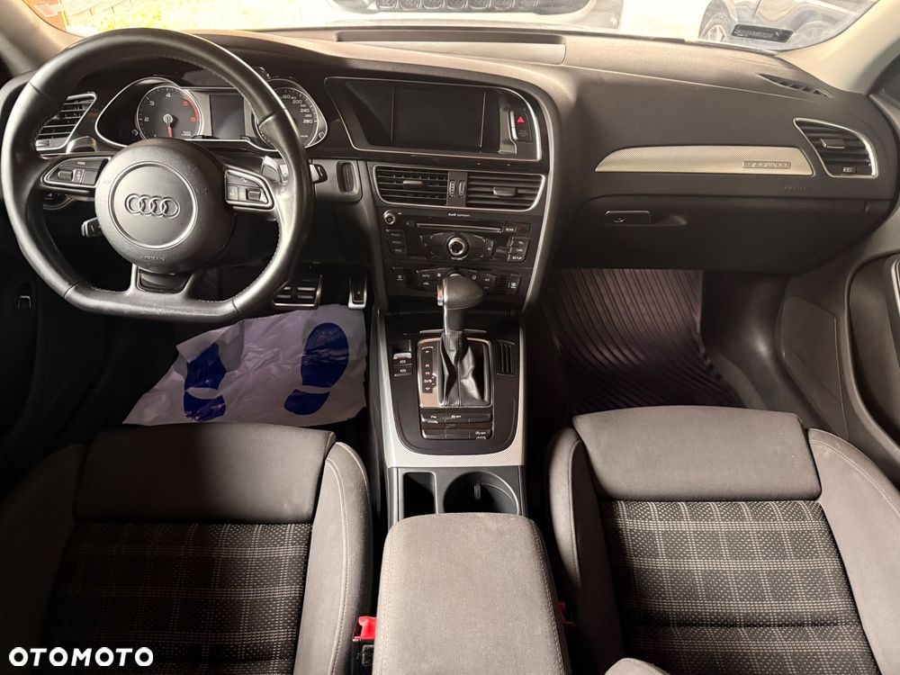 Audi A4 Limousine - 10